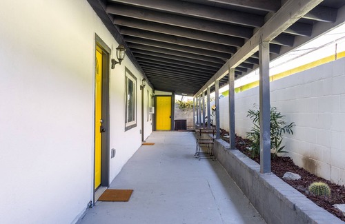 Compton Apartamento | Comfortable Compton 2 Bed APT 3