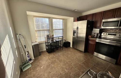 Suitland Casa | Comfortable, Convenient Room near DC
