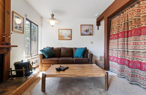 Bear Valley Apartamento | Comfortable Condo Great Location- Tamarack #12