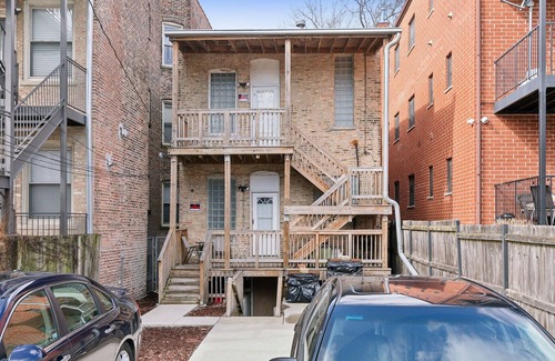 Grand Boulevard Condominio | Comfortable Condo In The Heart Of Bronzeville 4 Bedroom Condo