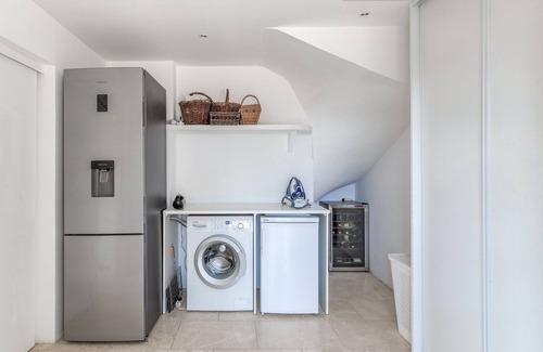 Margon Casa | villa contemporánea con piscina cerca de Pézenas, tranquila y pacífica.