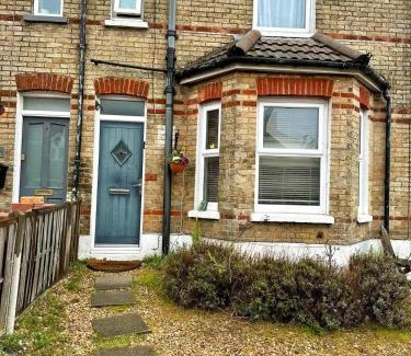 Branksome Casa | Comfortable, cosy room near town