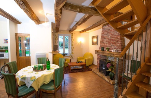 Miniac-Morvan Cabaña | casa confortable, tranquilo, con sauna, jardines, cerca de Saint-Malo y Rance