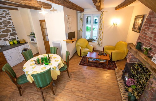 Miniac-Morvan Cabaña | casa confortable, tranquilo, con sauna, jardines, cerca de Saint-Malo y Rance