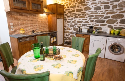 Miniac-Morvan Cabaña | casa confortable, tranquilo, con sauna, jardines, cerca de Saint-Malo y Rance