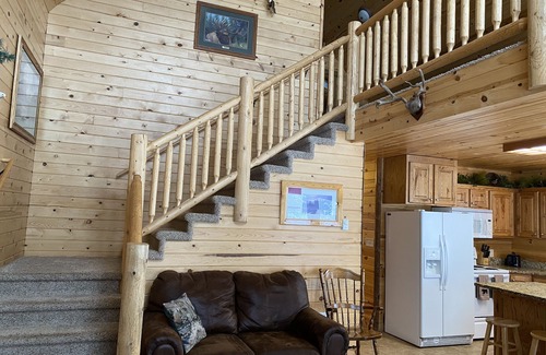 Last Chance Cabina | Comfortable cozy cabin, accessible to Snowmobile & ATV trails & Fly Fishing