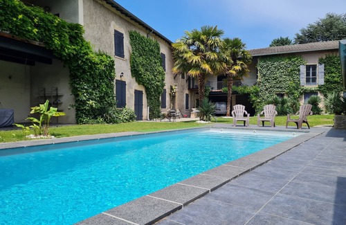 Saint-Priest Casa | Comfortable double room with terrace view in charming house