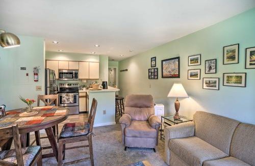 West Dover Apartamento | Comfortable Dover Apartment Walk to Mt Snow!
