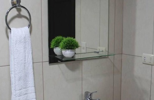 Tarqui Apartamento | Suite cómoda, elegante en Puerto Santa Ana, Guayaquil.
