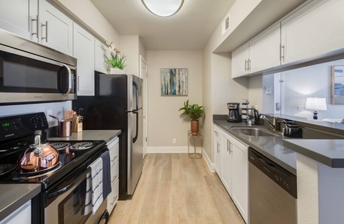 Roseville Apartamento | Comfortable Extended Stay Retreat in Roseville