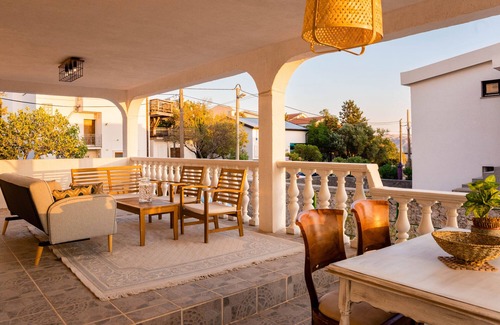 Cesarica Apartamento | Comfortable family-sized apartman for family or friends. Private beach
