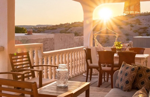 Cesarica Apartamento | Comfortable family-sized apartman for family or friends. Private beach