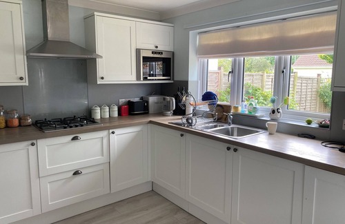 Street Casa | Comfortable Family Home Adjacent to Millfield School and Near Clarks Village