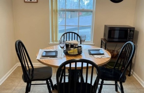 Holly Apartamento | Comfortable furnished 2-bedroom apartment