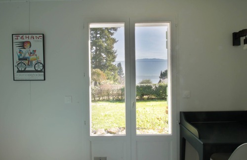 Le Bourget-du-Lac Apartamento | Comfortable garden level 2 minutes from the lake on foot!