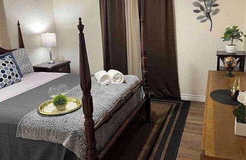 Riverside Casa | Comfortable Getaway, Business class, fast wifi