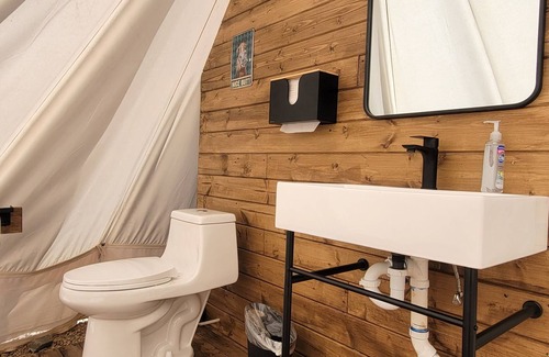 Monticello Alquiler De RV | Comfortable Glamping Tent close to Canyonlands!