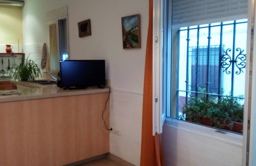 Santa Marina Apartamento | PLANTA BAJA CONFORTABLE, EN CASCO ANTIGUO