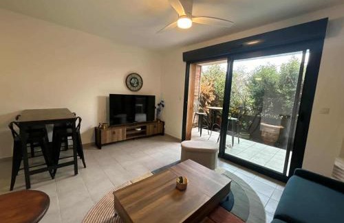 Roches Grises Apartamento | Comfortable ground floor apartment - terrace - parking