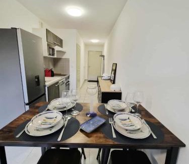 Roches Grises Apartamento | Comfortable ground floor apartment - terrace - parking