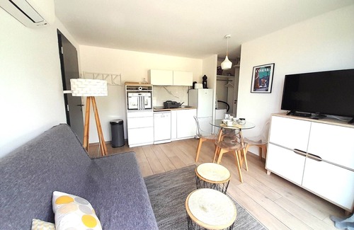 Oletta Apartamento | Cómodo apartamento de una planta con acceso a la piscina.