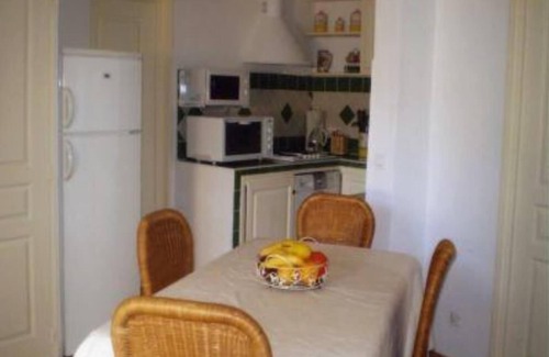 Bonifacio Casa | Un refugio pacífico con terraza y jardín