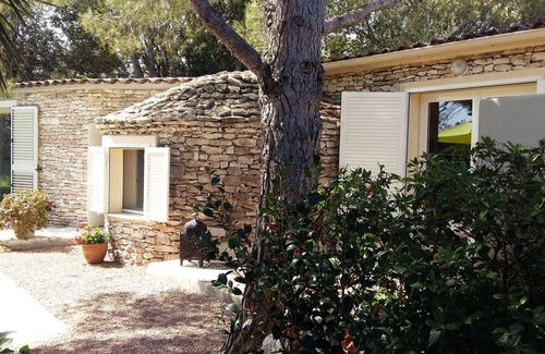 Bonifacio Casa | Un refugio pacífico con terraza y jardín