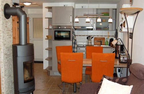 Neukalen Casa | Cómoda casa de vacaciones - Ferienhaus H. Winkler