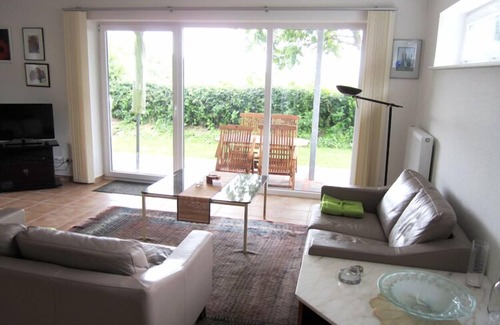 Nieby Casa | Cómoda casa de vacaciones con sauna, chimenea y vistas al mar, a 150 m de la playa.