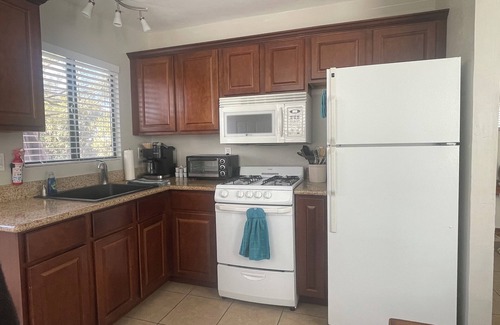 Rancho Feliz Casa | Comfortable Home Away from Home - Oro Valley Guest House