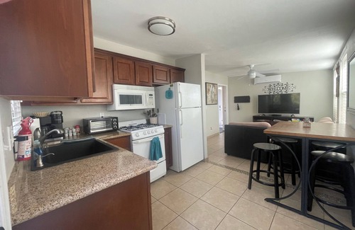 Rancho Feliz Casa | Comfortable Home Away from Home - Oro Valley Guest House