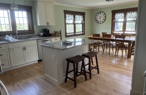 Belmont Casa | Comfortable Home close to Belfast