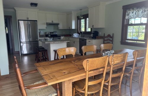 Belmont Casa | Comfortable Home close to Belfast