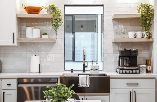 Genesee Casa | Comfortable Home in the Heart of West Seattle
