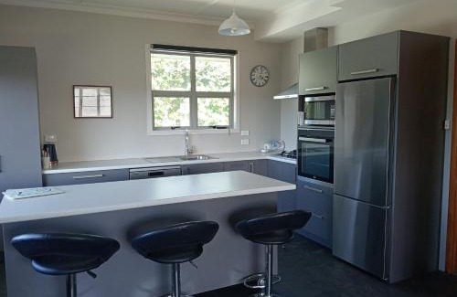 Oamaru Casa | Comfortable home on South Hill