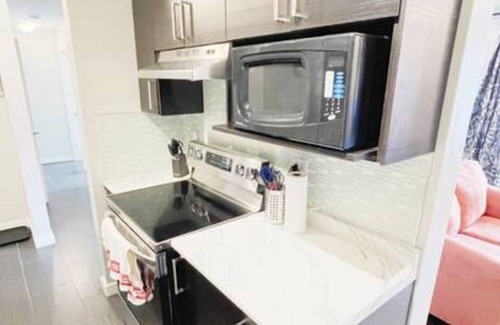 Jasper Place Condominio | Comfortable Home with Easy Access to Amenities