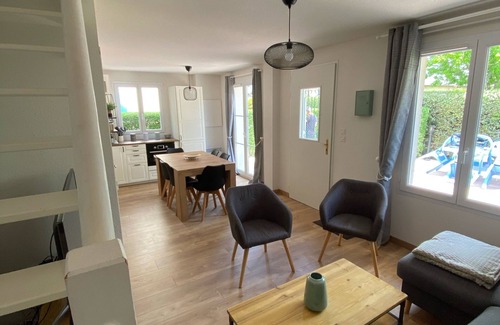 Port Guillaume Casa | Comfortable house ideally located 50 m from the pool and 300 m from the beach