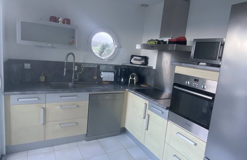 Loguivy Casa | Comfortable house with private pool & spa