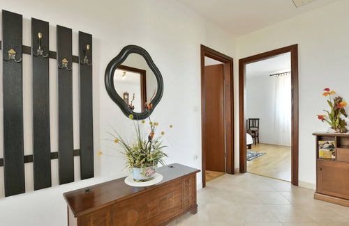 Selina Villa | Confortable casa con piscina en pueblo tranquilo