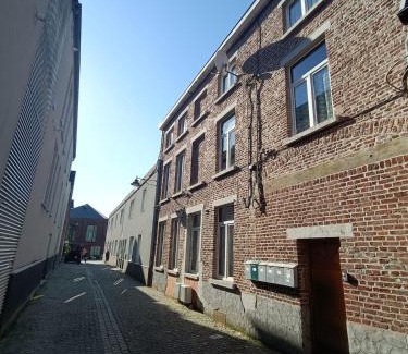 Mons Casa | Comfortable House in Mons 21B