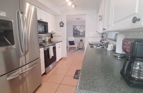 Forest Hills Casa | Comfortable house near Tarpon Springs & Beaches