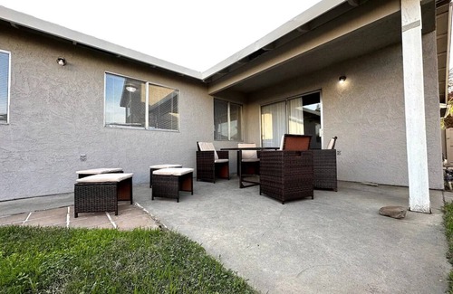 Turlock Casa | Comfortable House w/ Wi-Fi/TV