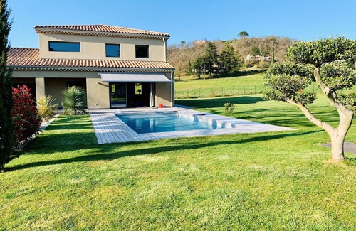 Montmeyran Villa | Comfortable house **** with swimming pool
