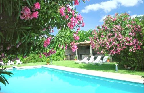 Pedraca Casa | Comfortable house with mountain view and shared pool