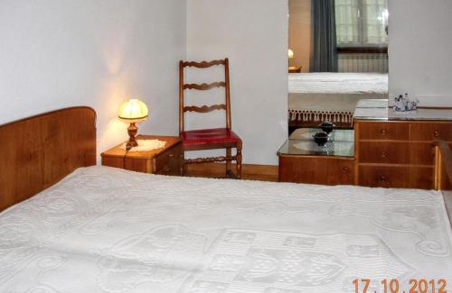 Pedraca Casa | Comfortable house with mountain view and shared pool
