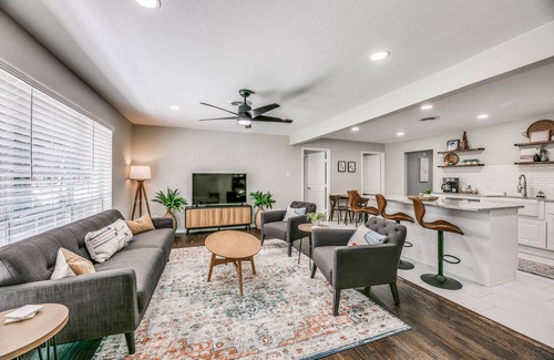 Dallas Casa | Comfortable, Inspiring & Renovated Family Home