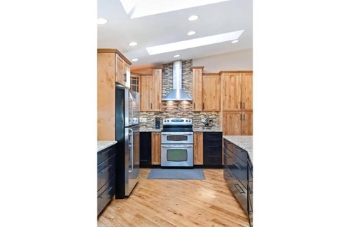 Ralston Valley Casa | Comfortable & Inviting Family Home - Sleeps 10