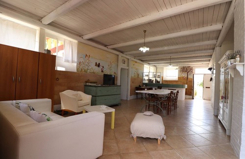 Torre San Patrizio Villa | Cómoda villa con piscina privada cerca del mar en el campo de Las Marcas