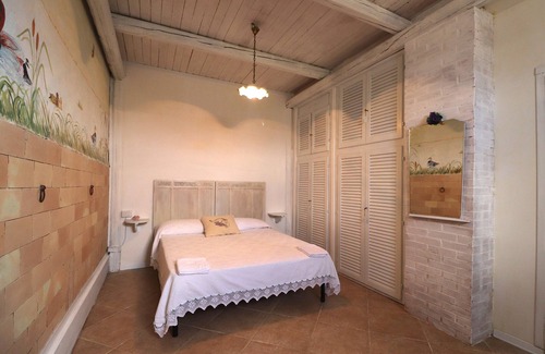 Torre San Patrizio Villa | Cómoda villa con piscina privada cerca del mar en el campo de Las Marcas