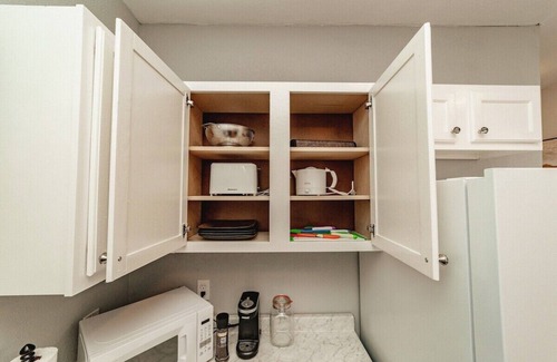 Hattiesburg Apartamento | Comfortable King Suite Zen Space